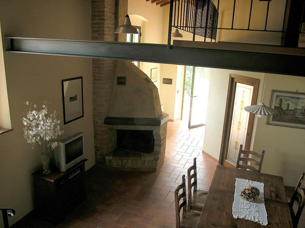 Podere Le Grotte San Gimignano Szoba fotó