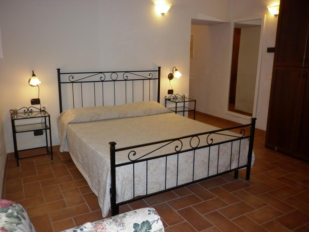 Podere Le Grotte San Gimignano Szoba fotó